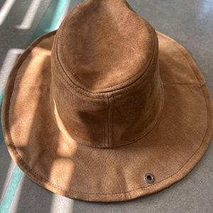 Peter Grimm Suede Hat